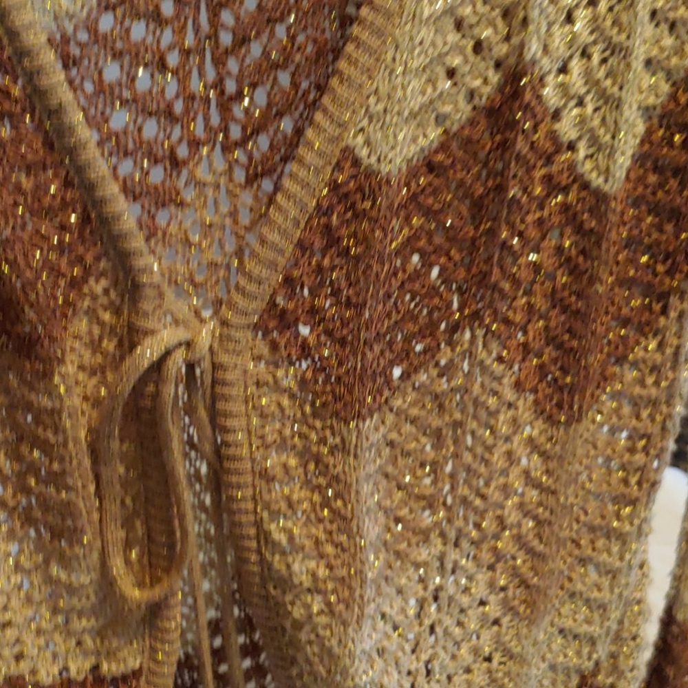 Sweater - Picture 8 of 8
